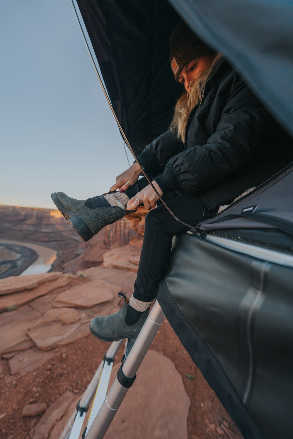 Women's Classics #587 - Image 14